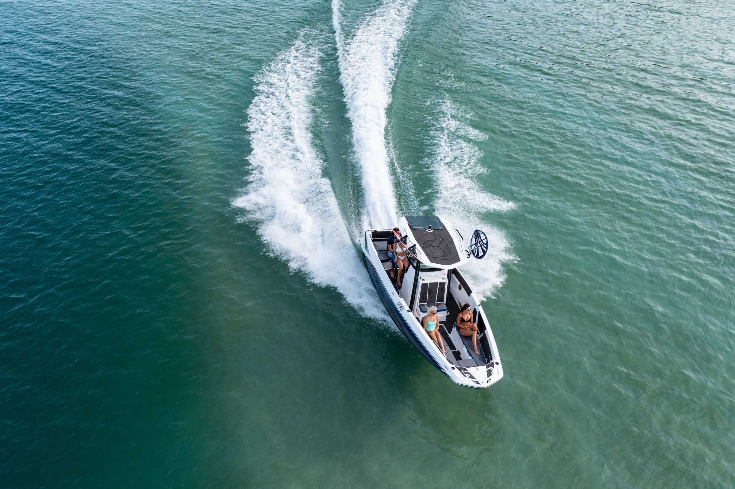 Фото Открытые катера SCARAB 255 OPEN LX WAKE